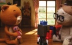 10h - Komaneko, le petit chat curieux