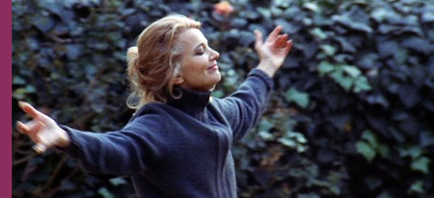 UNE FEMME SOUS INFLUENCE UNE FEMME SOUS INFLUENCE