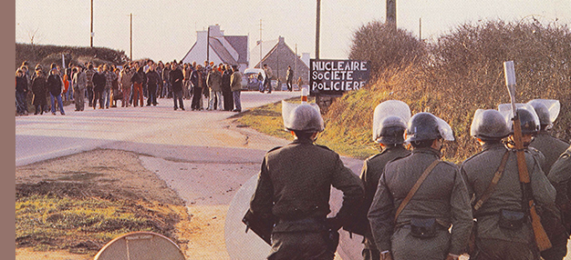 Plogoff, des pierres contre des fusils Plogoff, des pierres contre des fusils