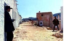 ...ET POUR QUELQUES DOLLARS DE PLUS (PER QUALCHE DOLLARI DI PIU) ...ET POUR QUELQUES DOLLARS DE PLUS (PER QUALCHE DOLLARI DI PIU)