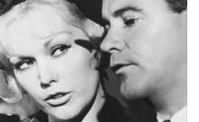 L’INQUIETANTE DAME EN NOIR (THE NOTORIOUS LANDLADY) L’INQUIETANTE DAME EN NOIR (THE NOTORIOUS LANDLADY)