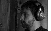 LA JEUNE FILLE AU CARTON A CHAPEAU (DEVUSKA S KOROBKOJ)  LA JEUNE FILLE AU CARTON A CHAPEAU (DEVUSKA S KOROBKOJ)