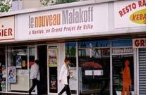 FAIRE LE BONHEUR DES GENS... FAIRE LE BONHEUR DES GENS...