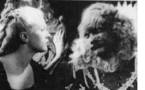 LA BELLE ET LA BÊTE  LA BELLE ET LA BÊTE